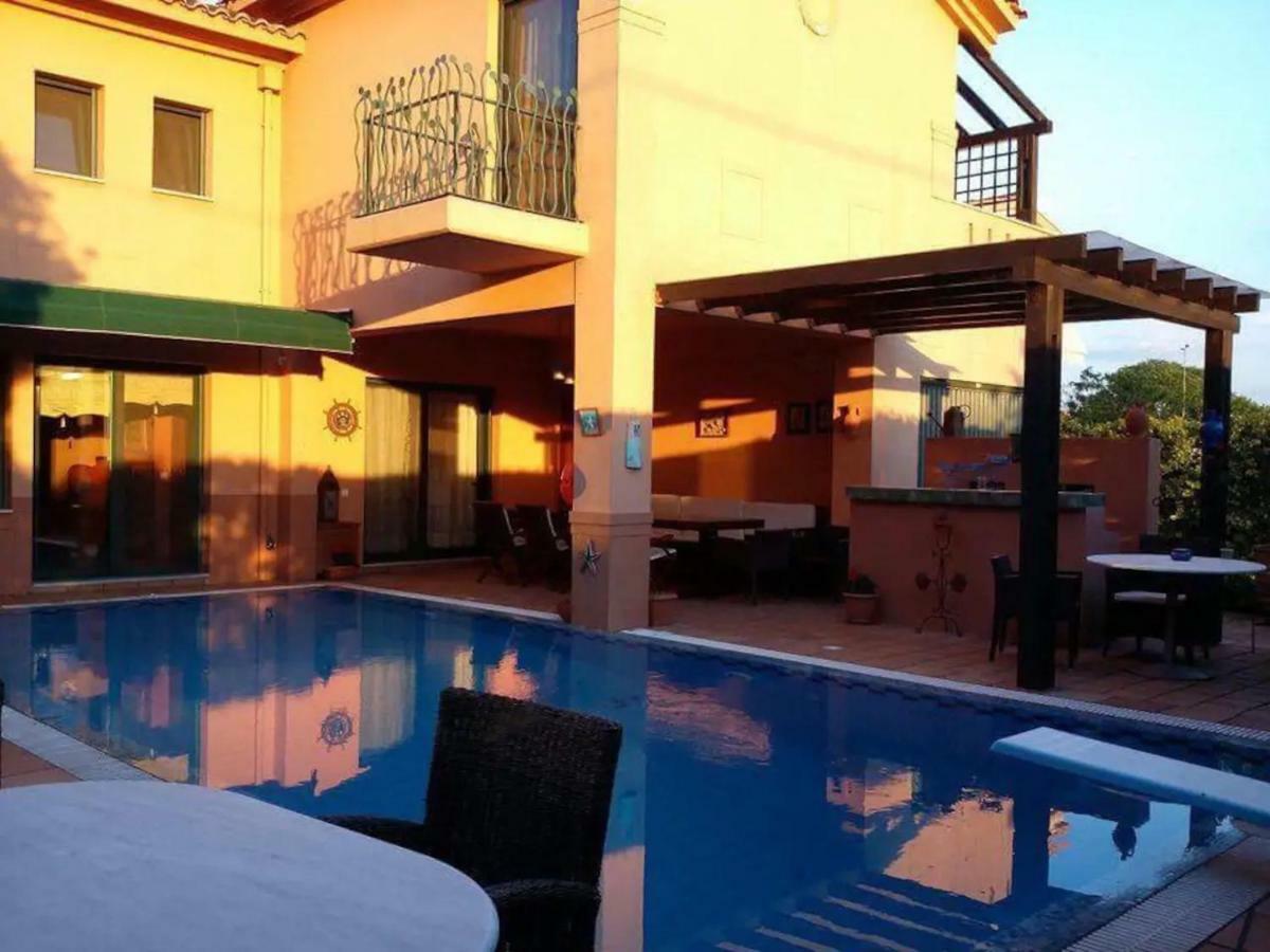 4-Seasons Pool Villa Near Meteora Tríkala Exterior foto